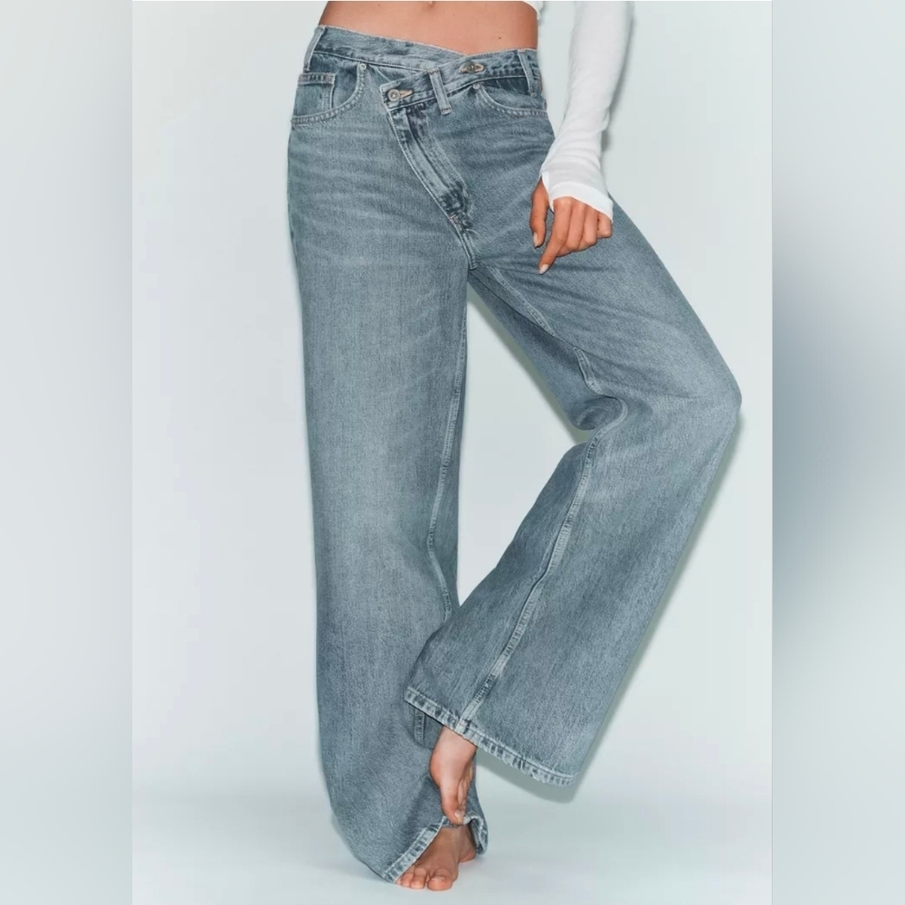 Zara Wide Leg Asymmetric Zip Jeans